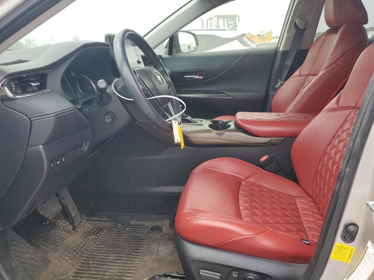 2022 Toyota Venza Le - Фото 7