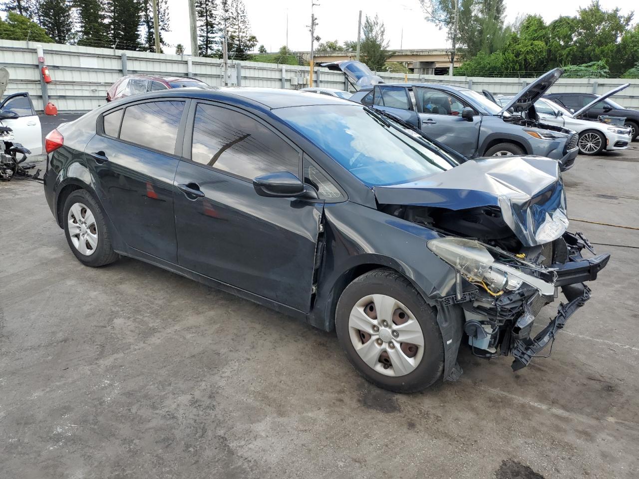 2016 Kia Forte Lx - Image 4