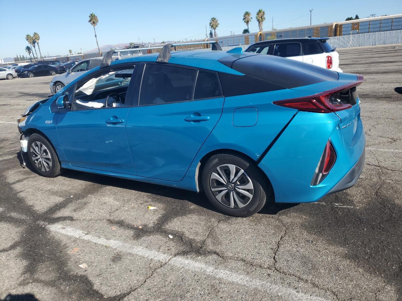 2017 Toyota Prius Prime - Фото 2