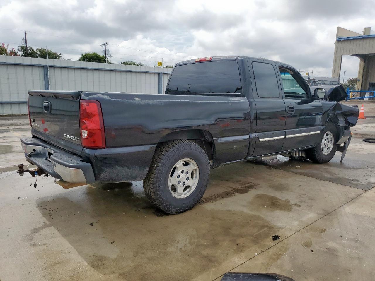 2003 Chevrolet Silverado C1500 - Фото 3