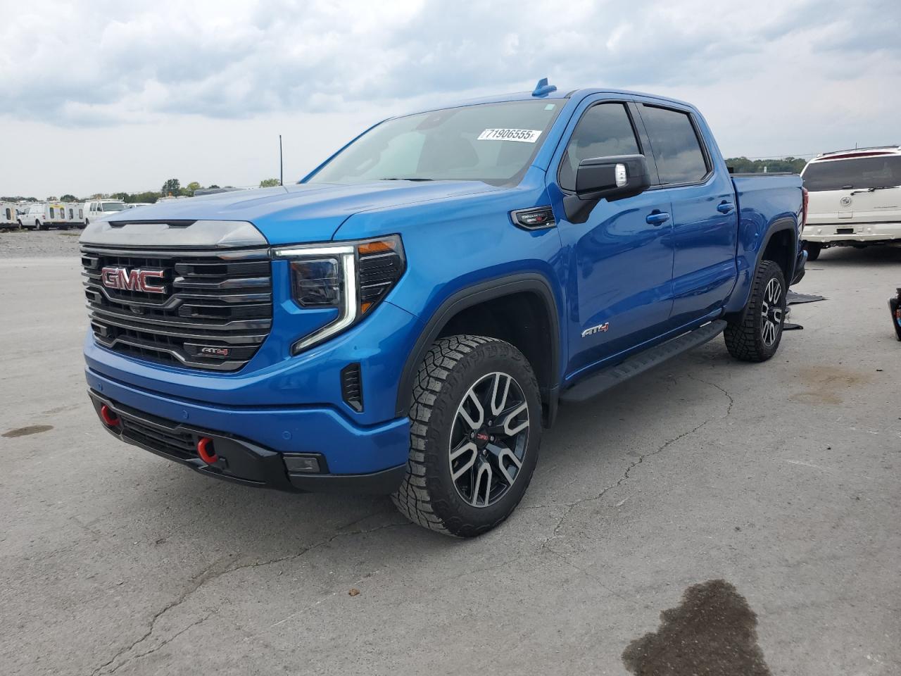 2024 GMC Sierra K1500 At4