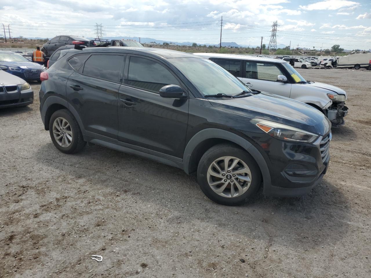 2017 Hyundai Tucson Se - Фото 4