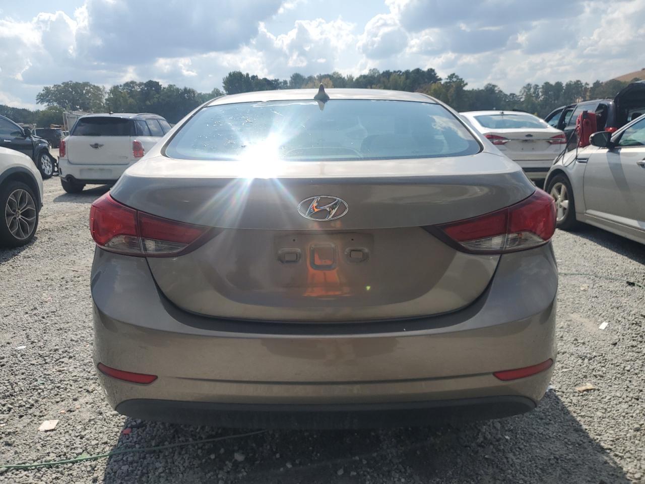 2014 Hyundai Elantra - Фото 6