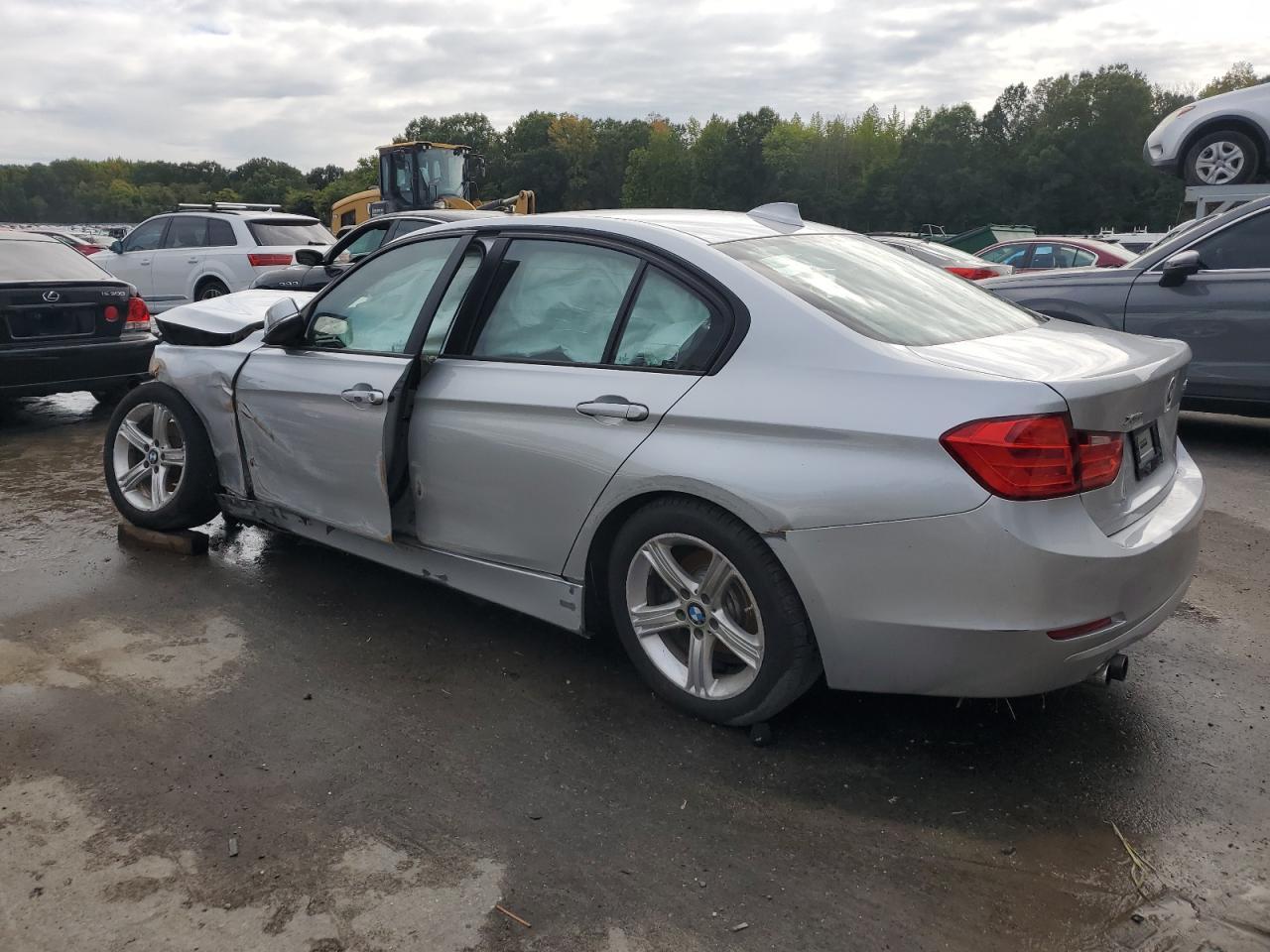 2015 BMW 328 Xi Sulev - Фото 2