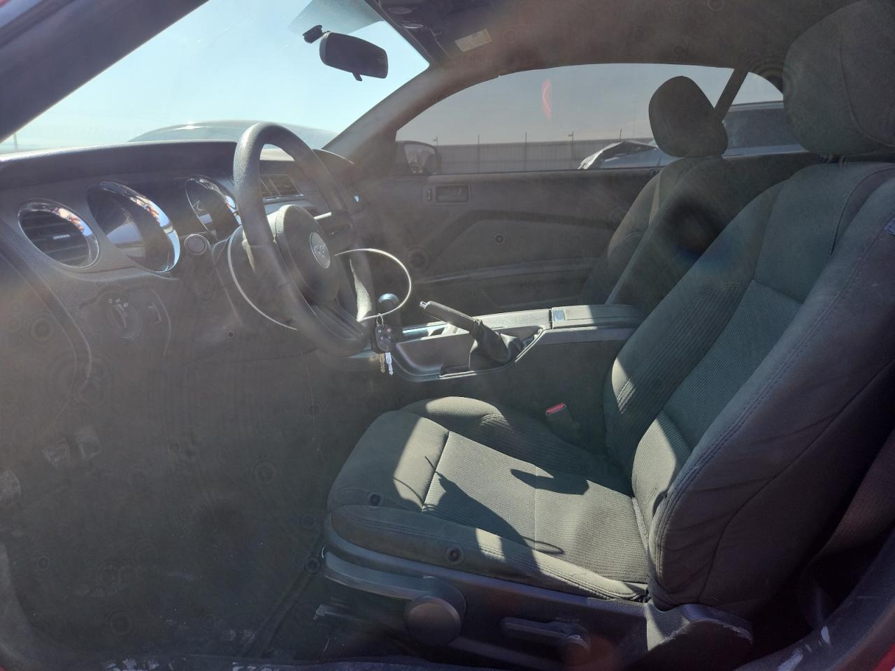 2010 Ford Mustang - Фото 7