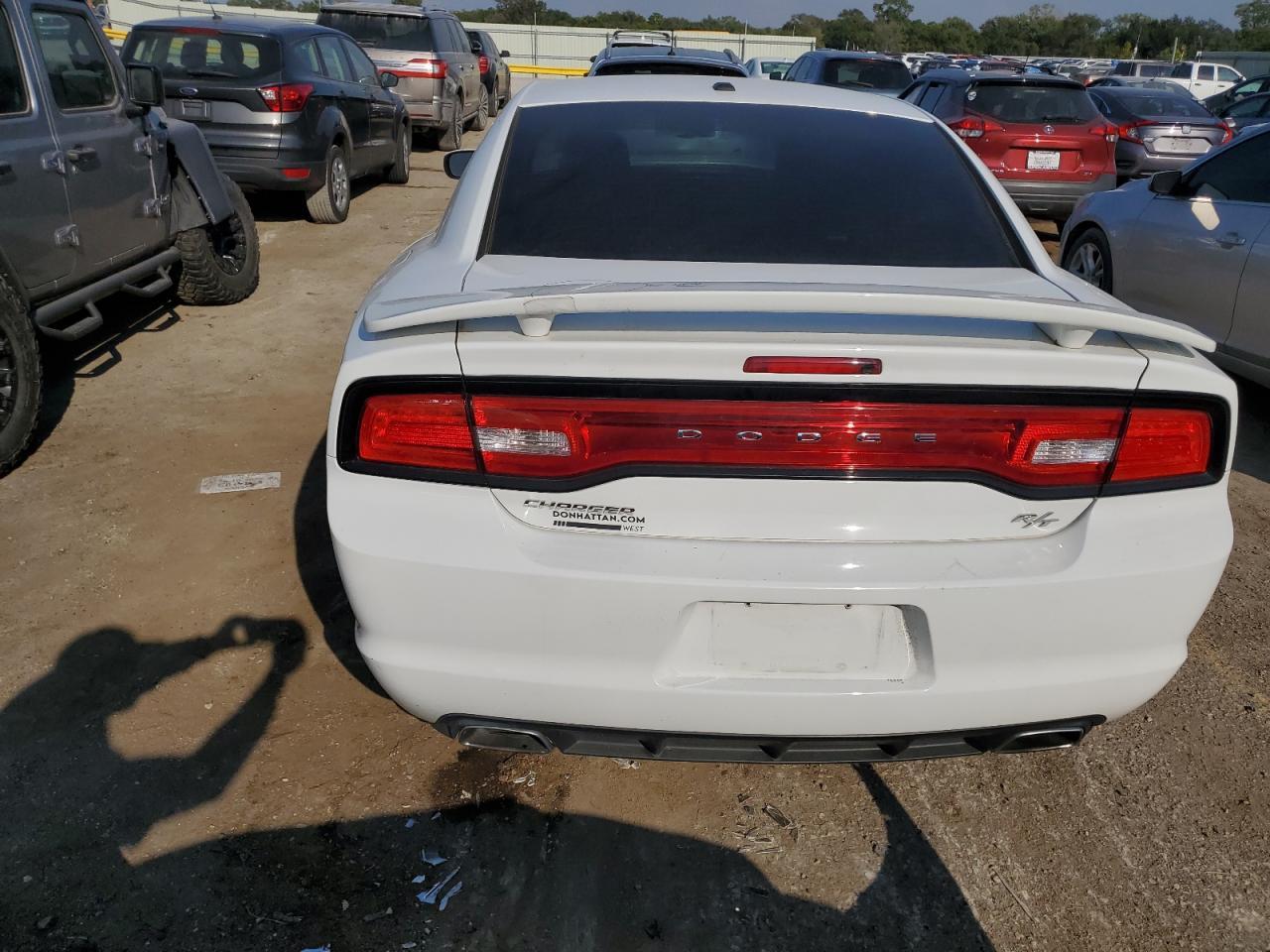2014 Dodge Charger R - Image 6