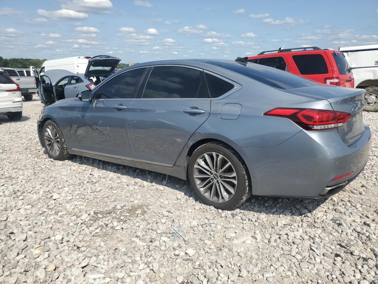 2016 Hyundai Genesis 3.8L - Фото 2