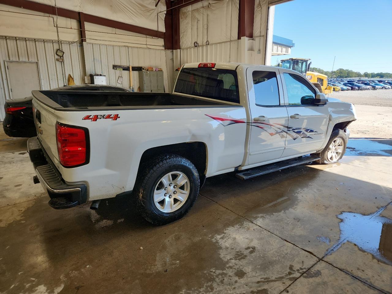 2018 Chevrolet Silverado K1500 Lt - Image 3