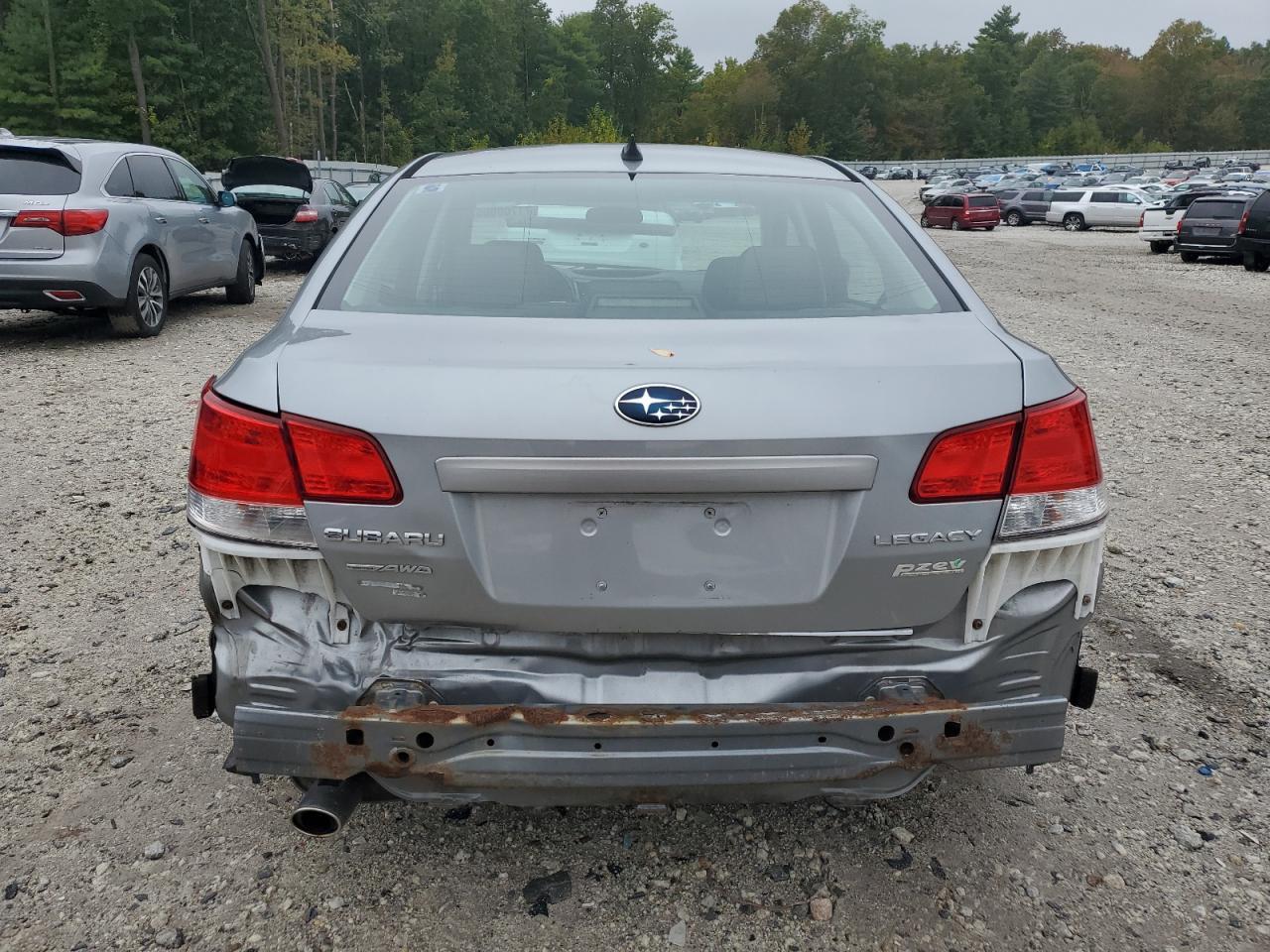 2011 Subaru Legacy 2.5I Limited - Image 6