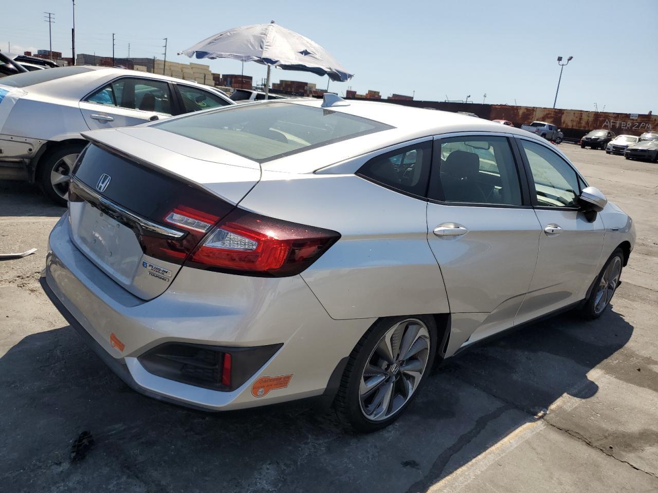 2019 Honda Clarity Touring - Image 3