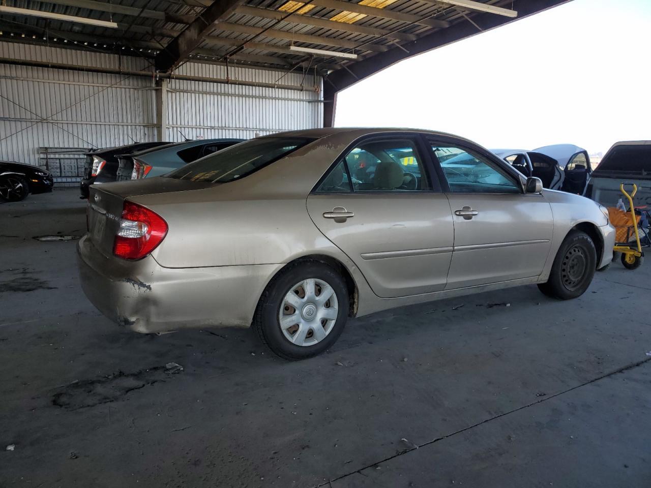 2002 Toyota Camry Le - Image 3