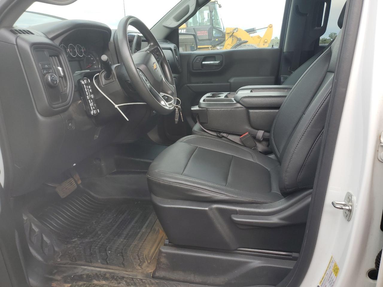 2022 Chevrolet Silverado Ltd C1500 - Фото 7