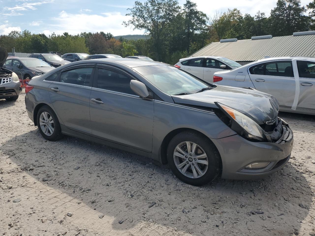 2013 Hyundai Sonata Gls - Image 4