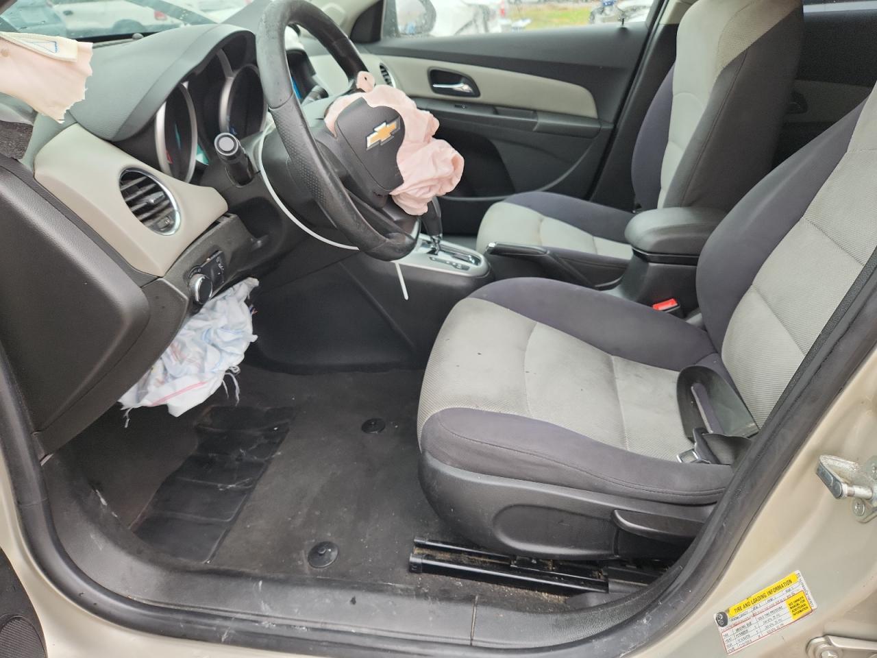 2014 Chevrolet Cruze Ls - Фото 7