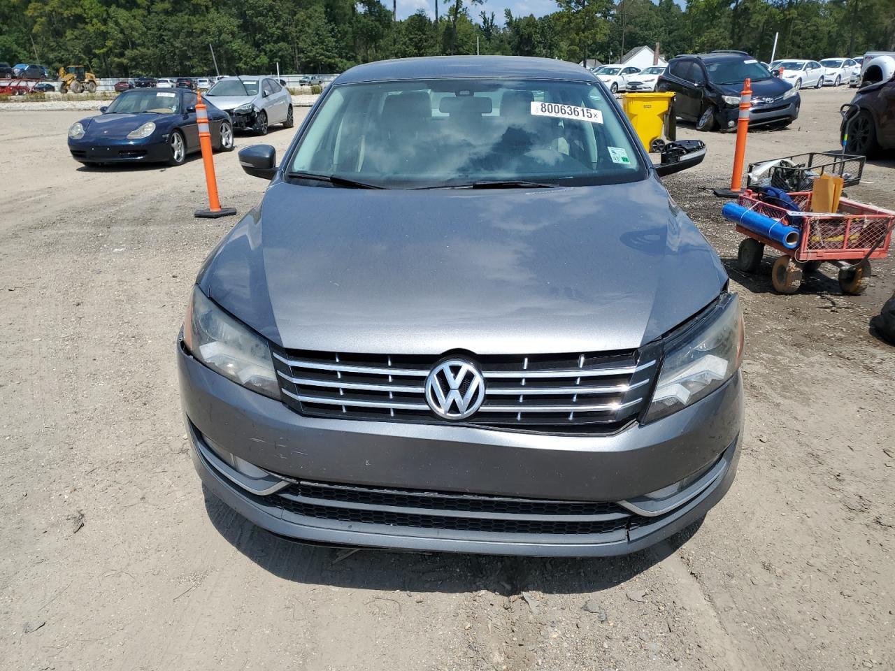 2015 Volkswagen Passat S - Image 5