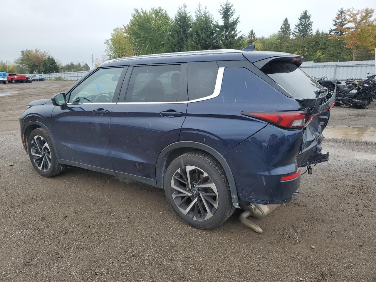 2022 Mitsubishi Outlander Se - Фото 2