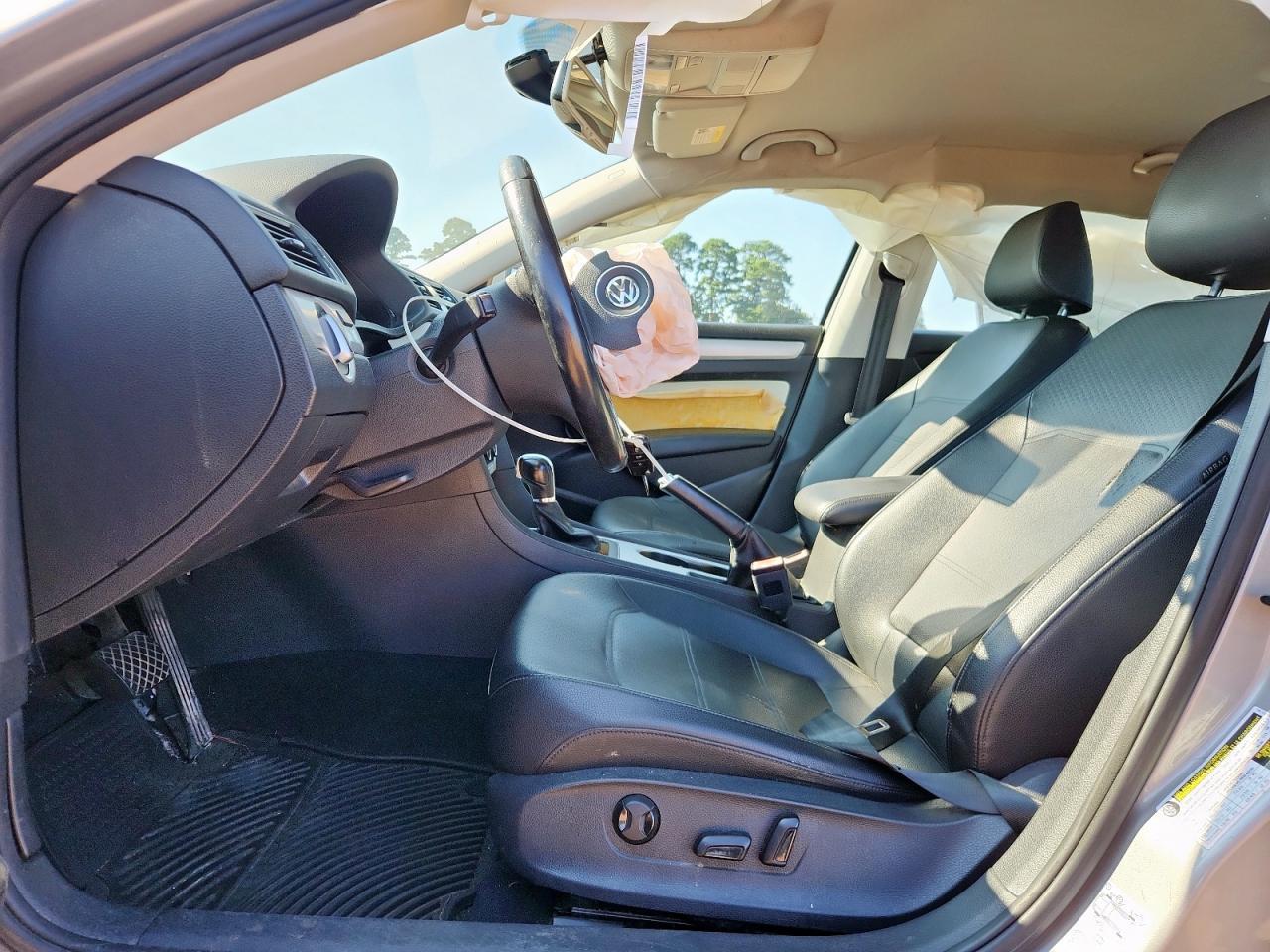 2013 Volkswagen Passat Se - Фото 7