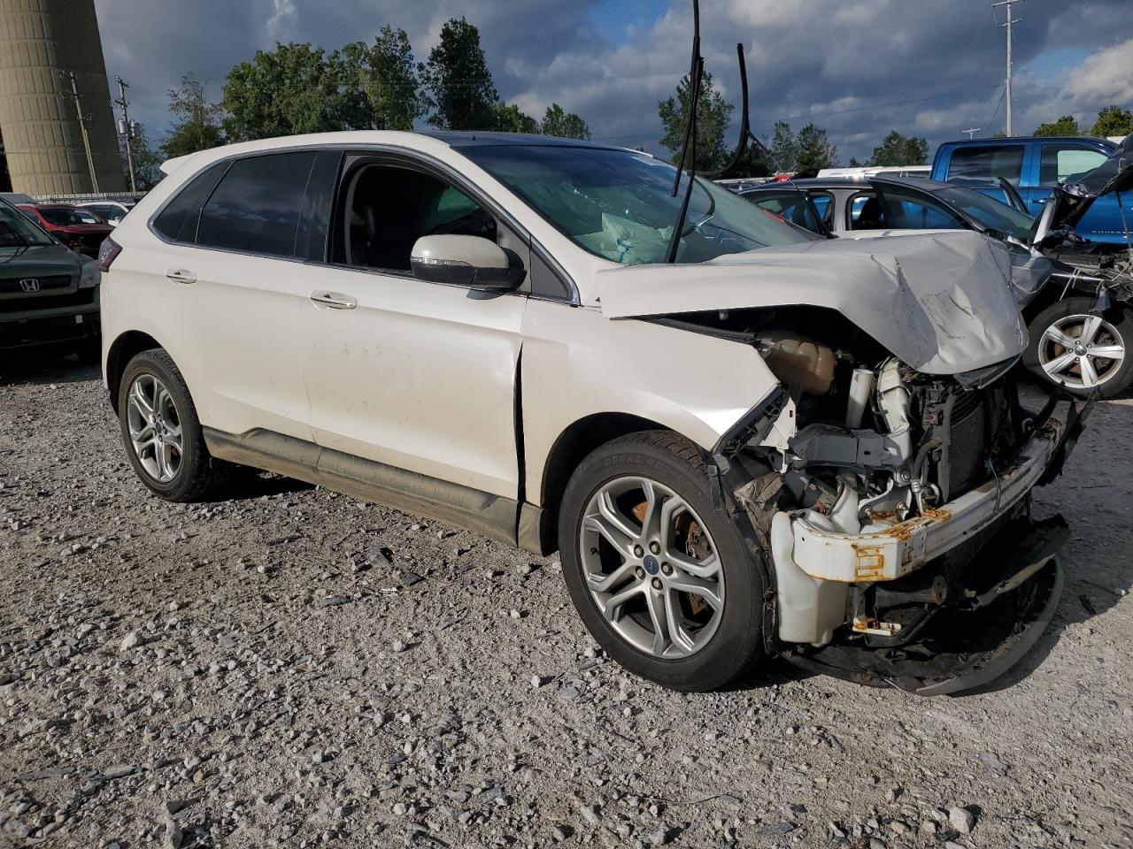 2015 Ford Edge Titanium - Фото 4