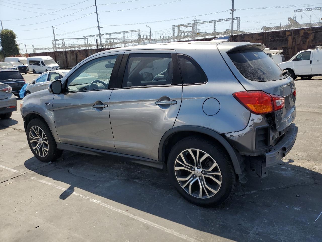 2017 Mitsubishi Outlander Sport Es - Фото 2
