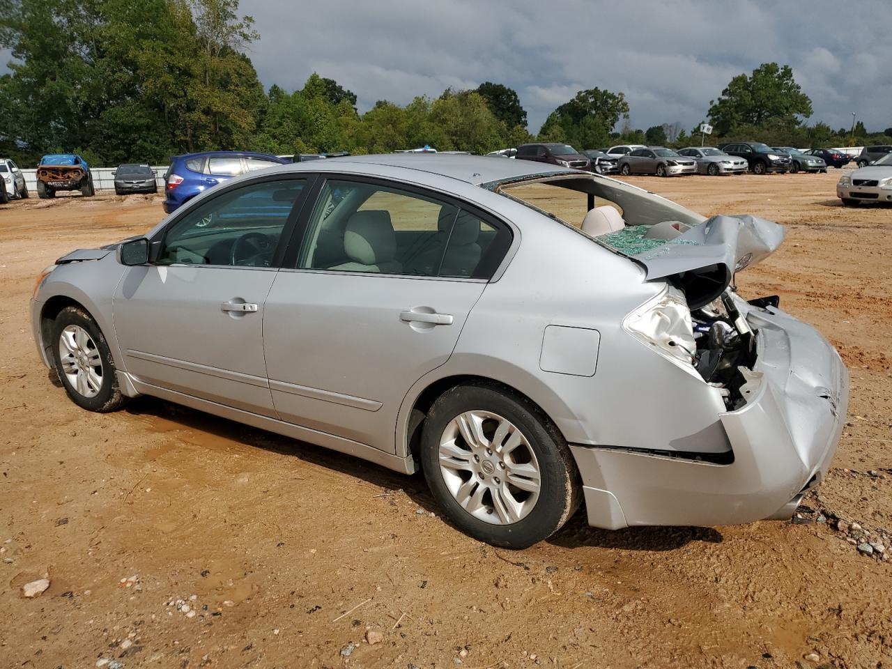 2011 Nissan Altima - Фото 2