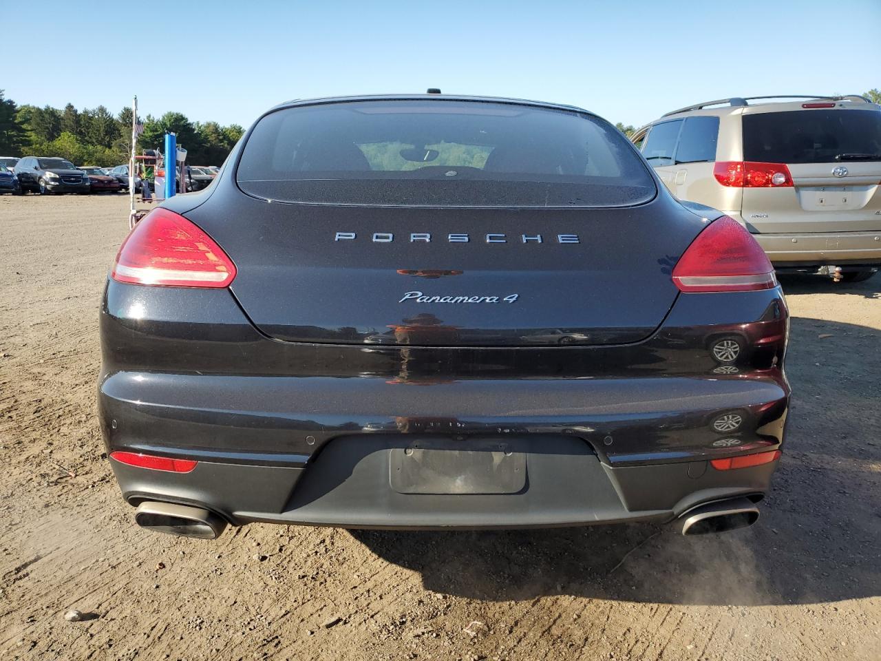2016 Porsche Panamera 2 - Image 6
