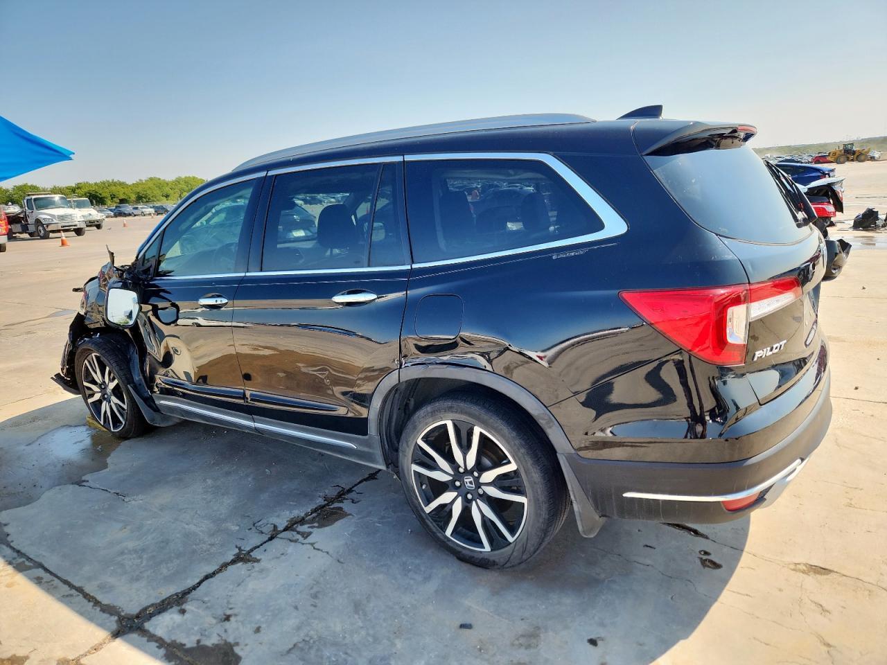 2020 Honda Pilot Touring - Фото 2