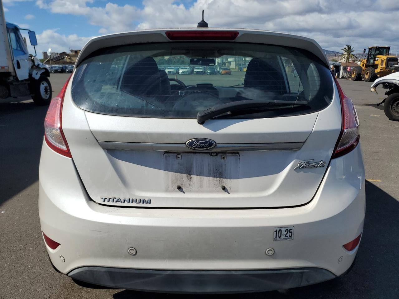 2016 Ford Fiesta Titanium - Фото 6