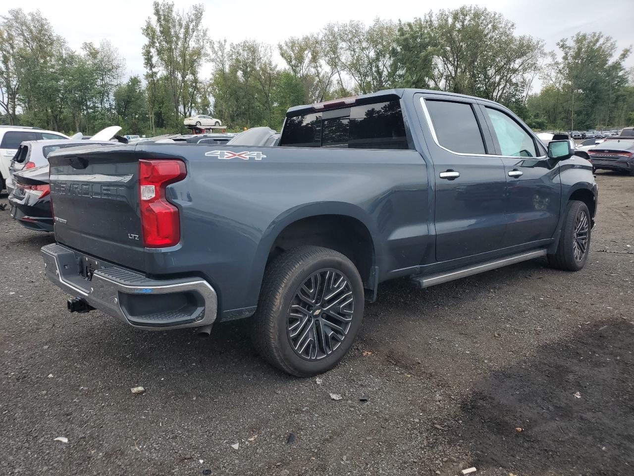 2022 Chevrolet Silverado Ltd K1500 Ltz - Image 3