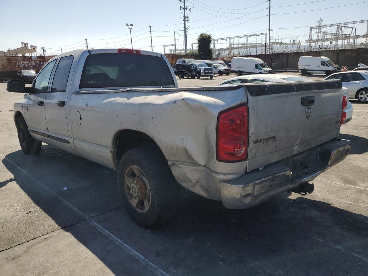 2007 Dodge Ram 2500 St - Фото 2