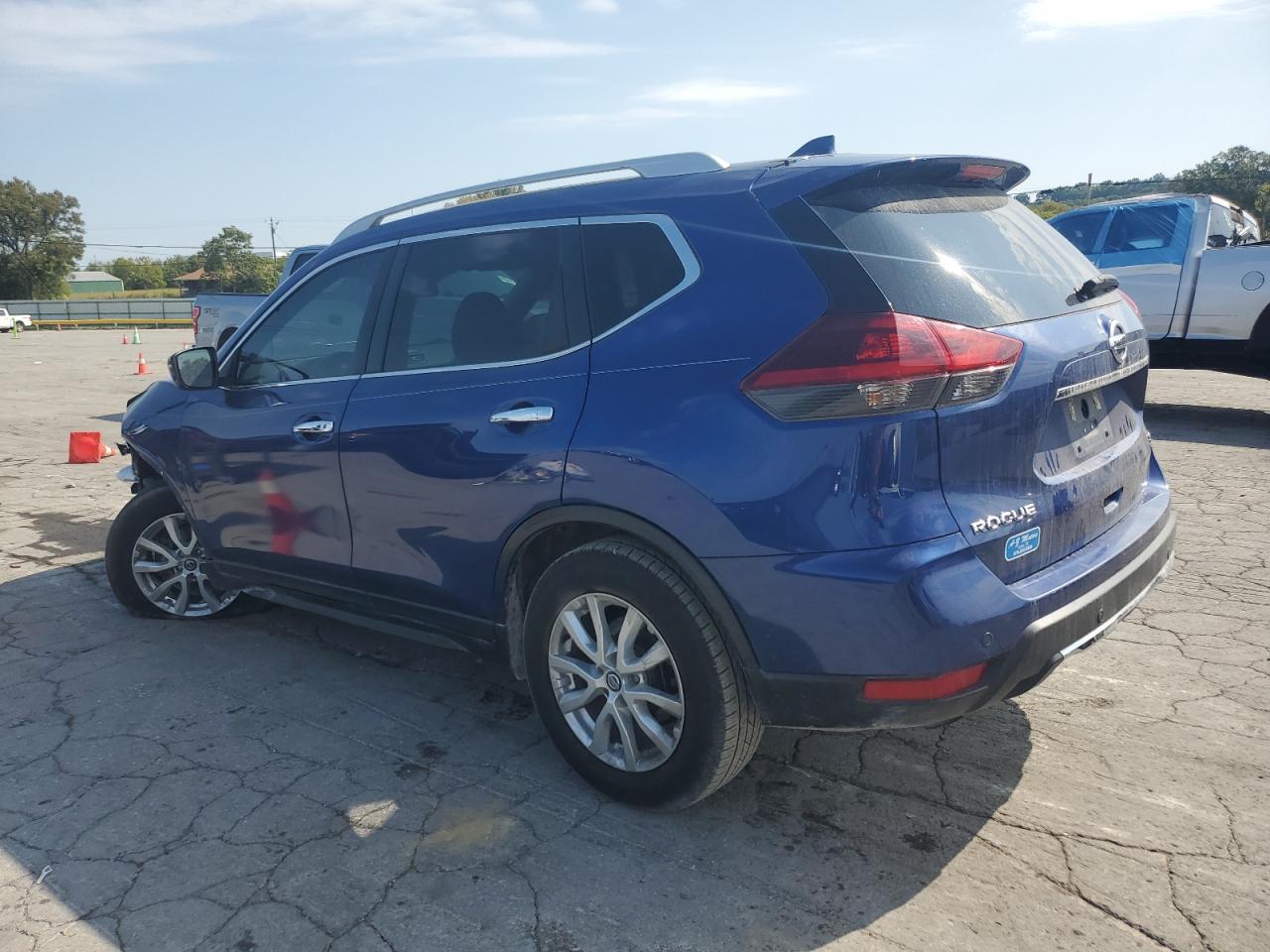 2019 Nissan Rogue S - Фото 2