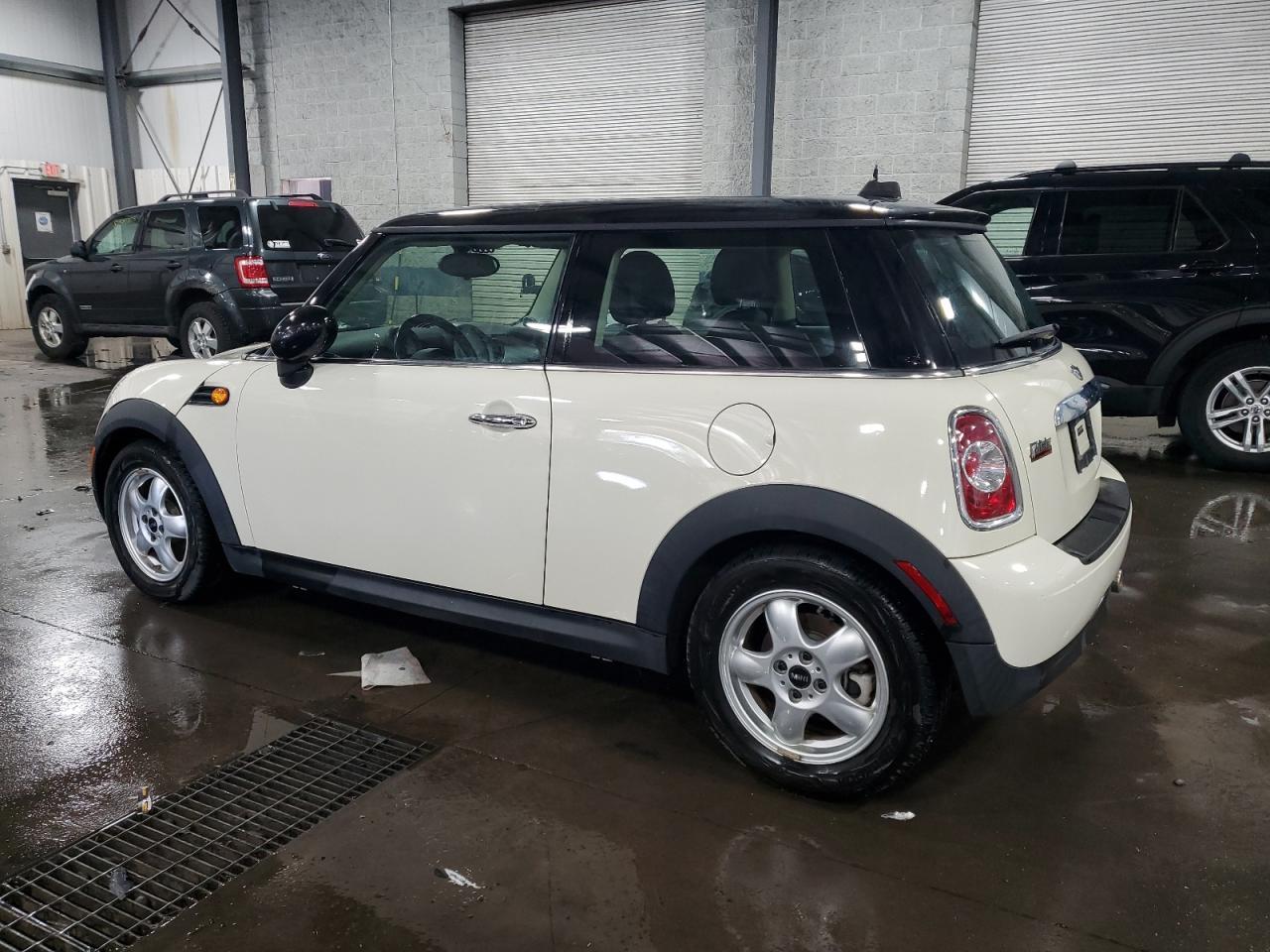 2011 Mini Cooper - Фото 2
