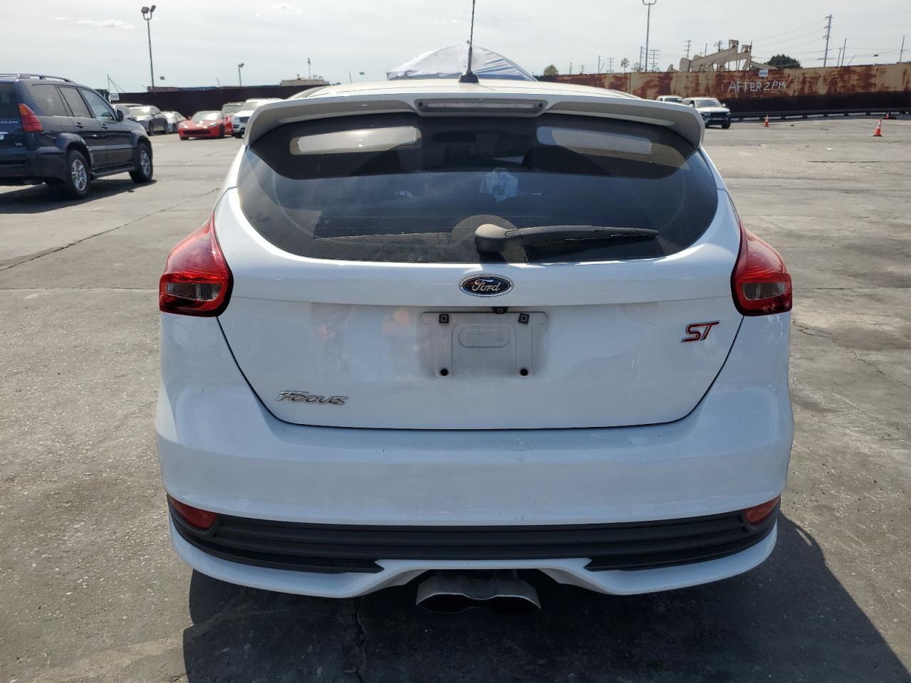 2018 Ford Focus St - Фото 6