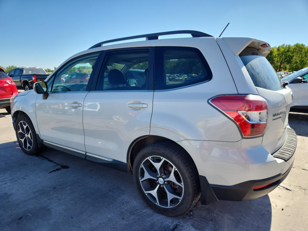 2015 Subaru Forester 2.0Xt Touring - Фото 2