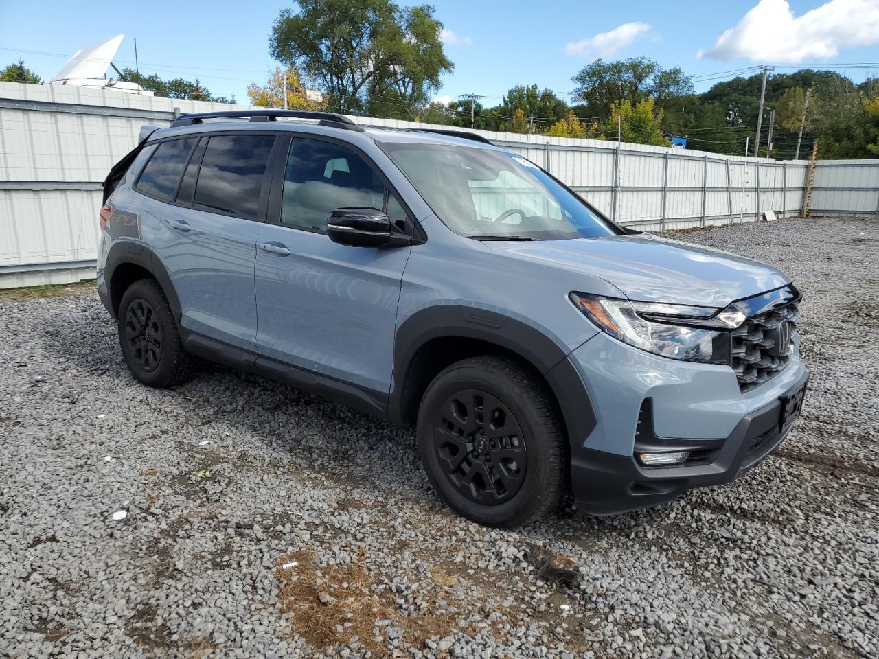 2022 Honda Passport Trail Sport - Image 4