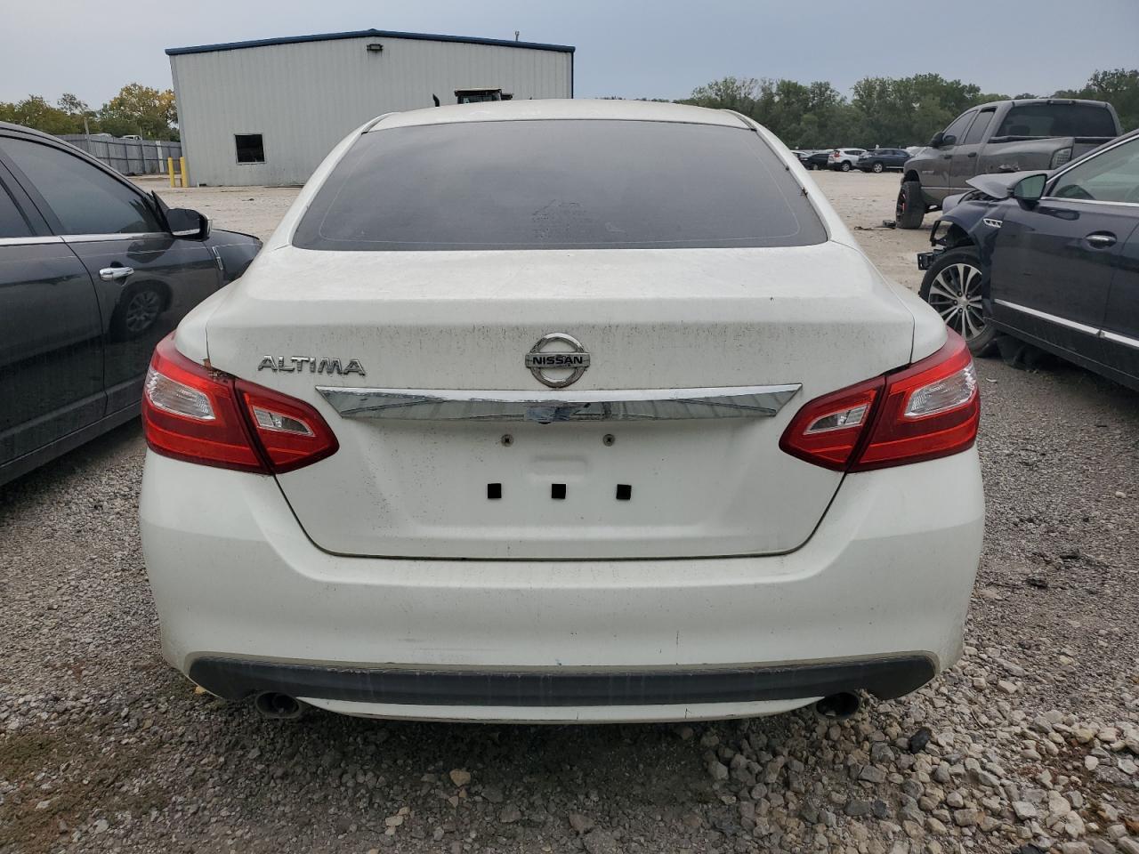 2016 Nissan Altima 2.5 - Фото 6