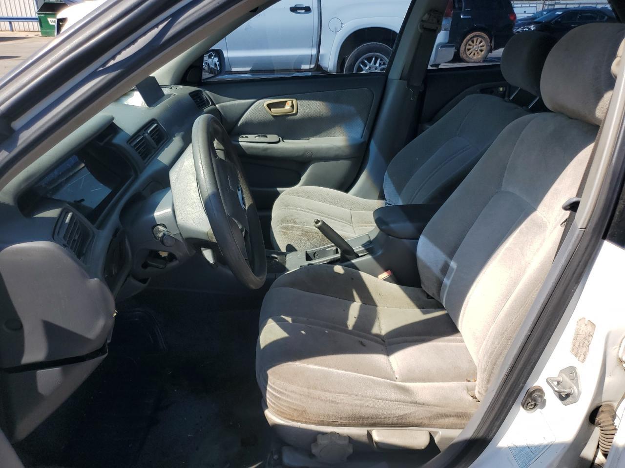 2001 Toyota Camry Ce - Image 7