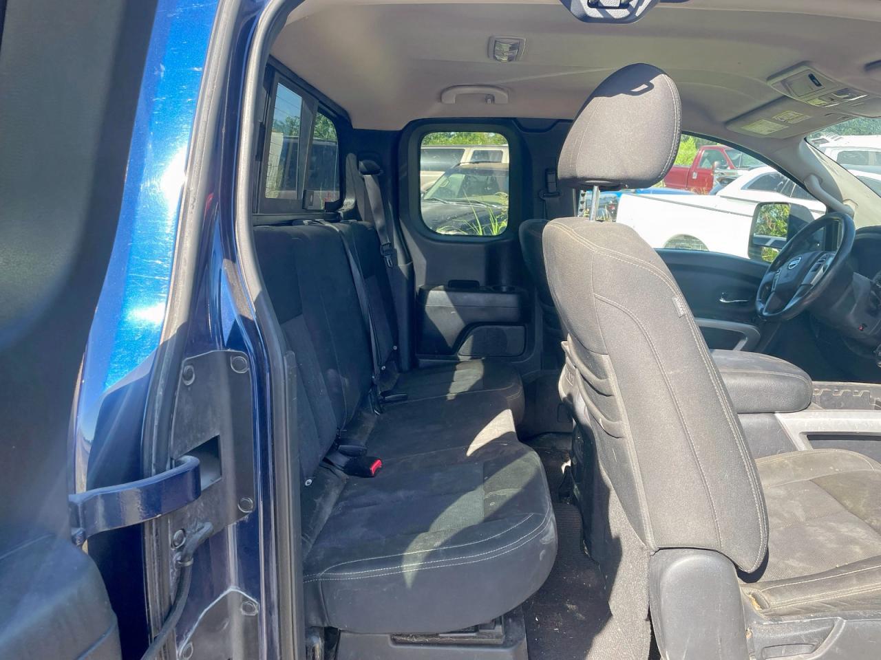 2017 Nissan Titan Xd Sv - Фото 6