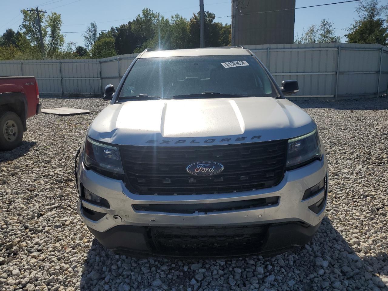2017 Ford Explorer Sport - Image 5