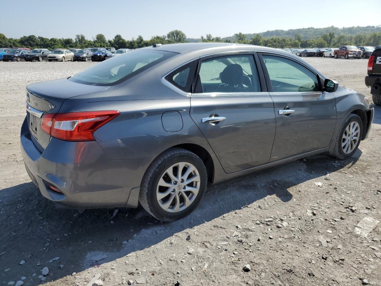 2018 Nissan Sentra S - Фото 3