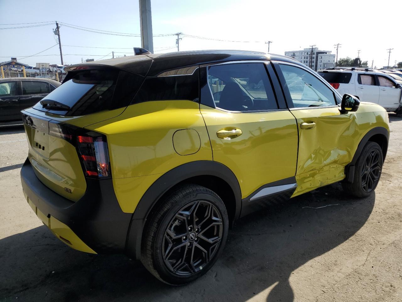 2025 Nissan Kicks Sr - Фото 3