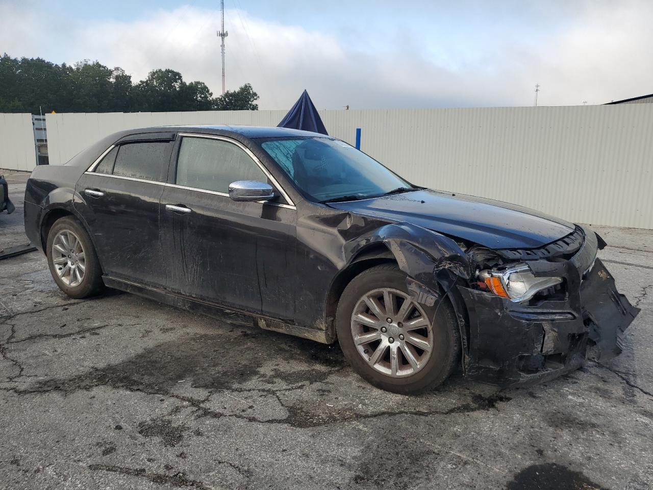 2012 Chrysler 300 Limited - Image 4