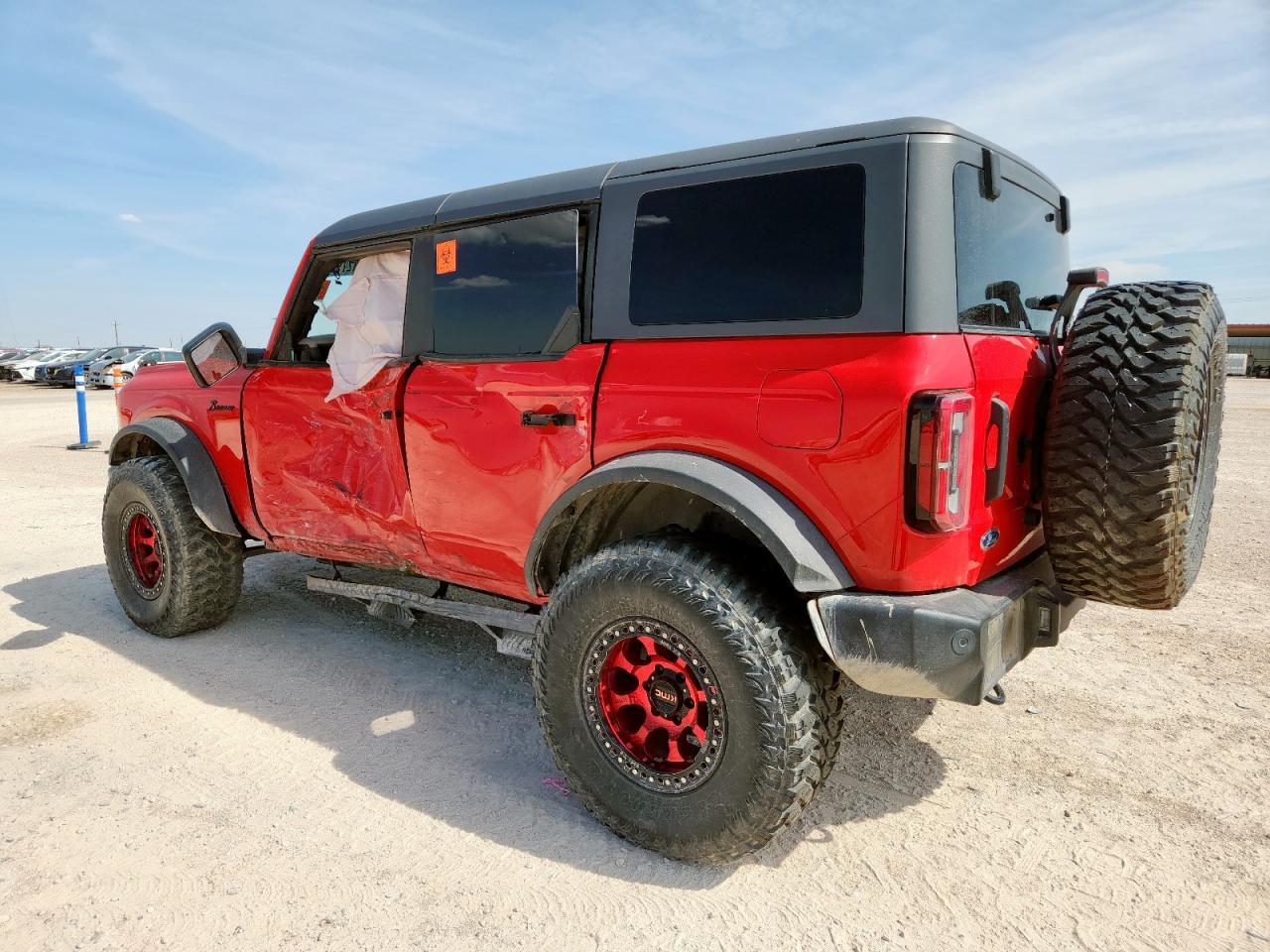 2022 Ford Bronco Base - Фото 2