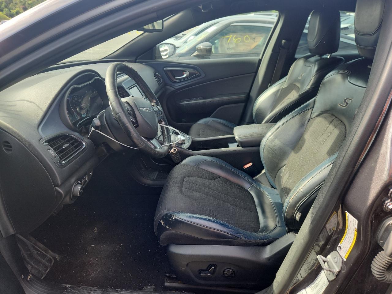 2015 Chrysler 200 S - Фото 7