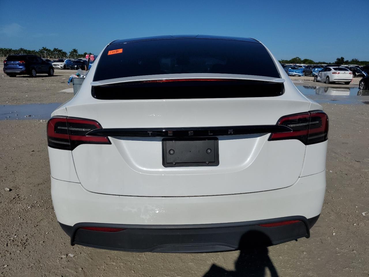 2023 Tesla Model X - Фото 6