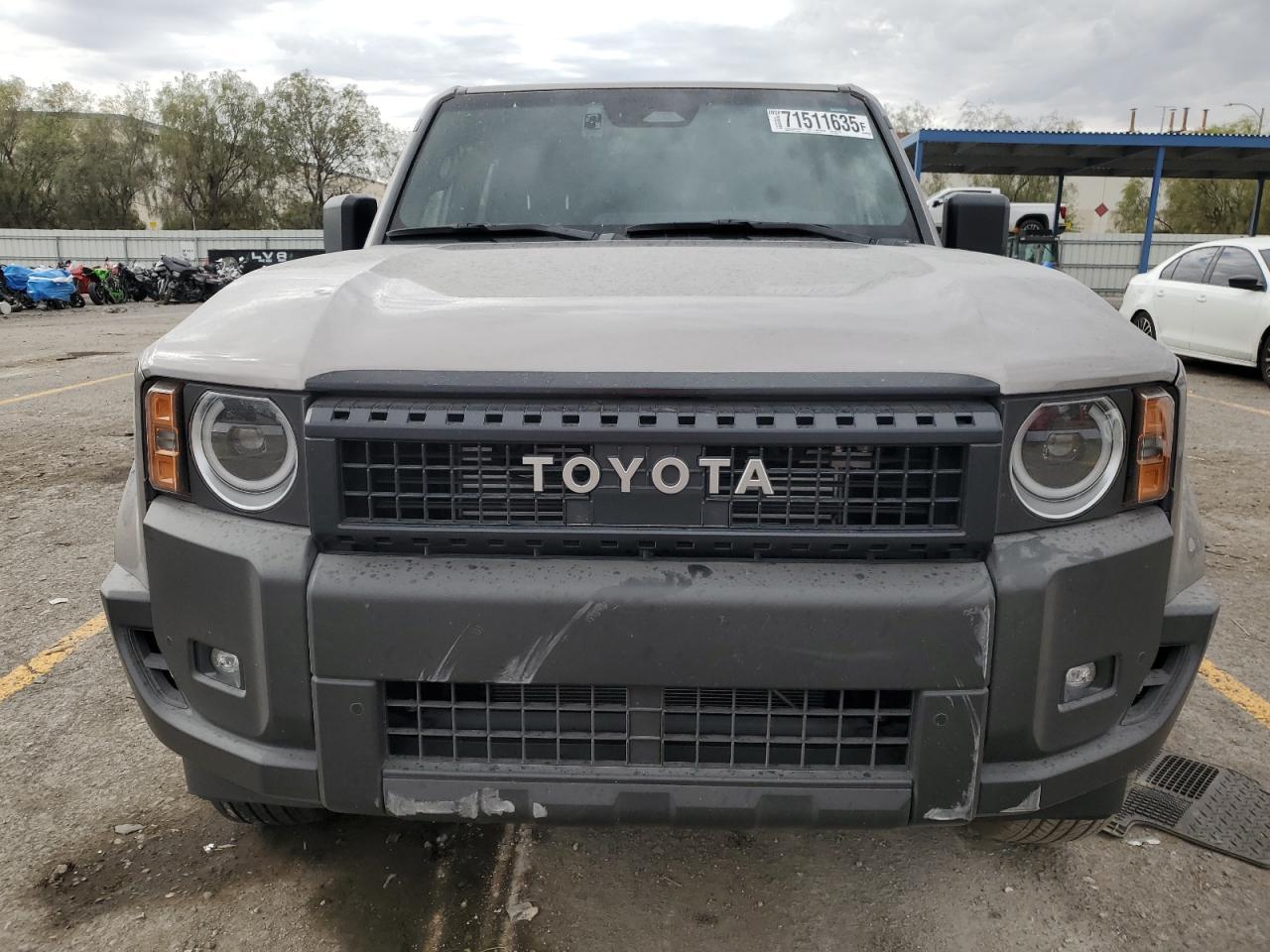 2025 Toyota Land Cruiser Base - Фото 5