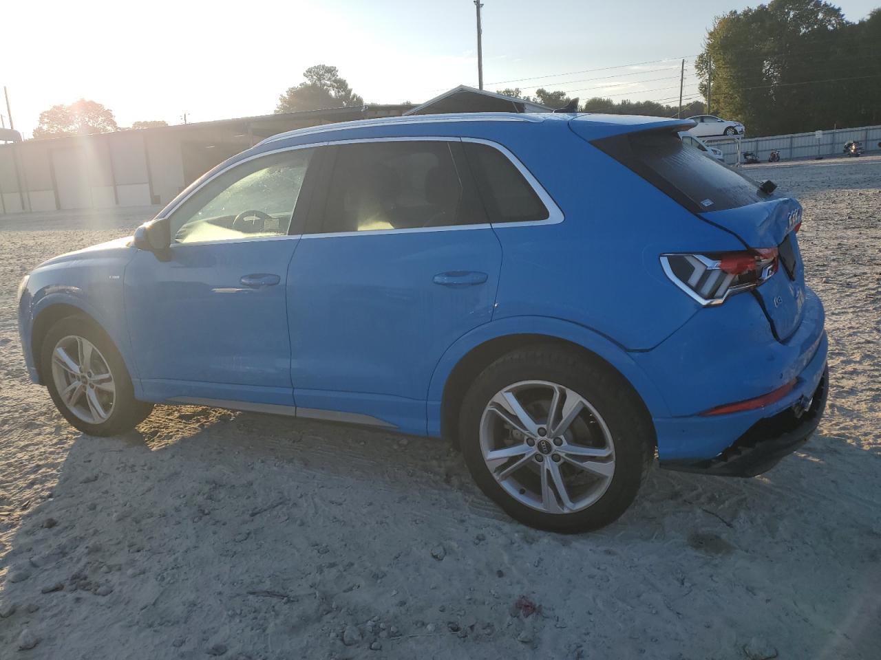 2022 Audi Q3 Premium Plus S Line 45 - Фото 2