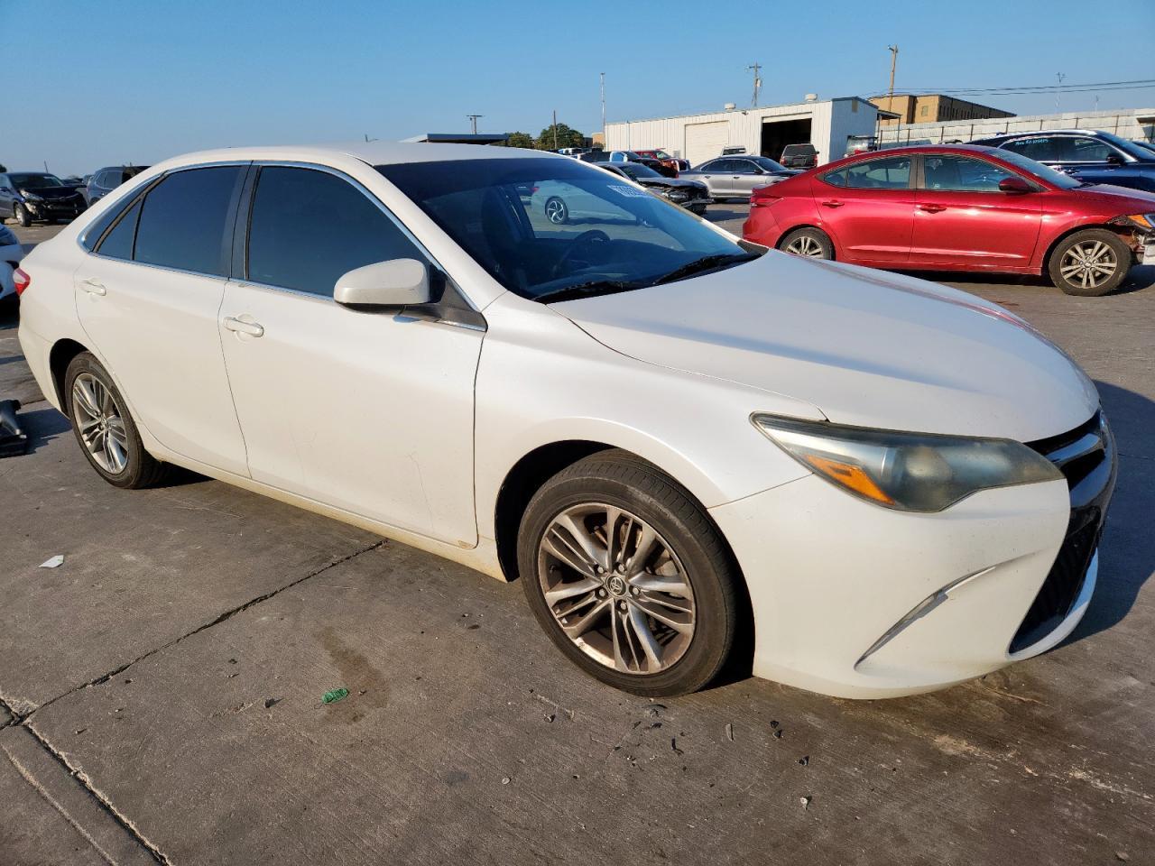 2016 Toyota Camry Le - Фото 4