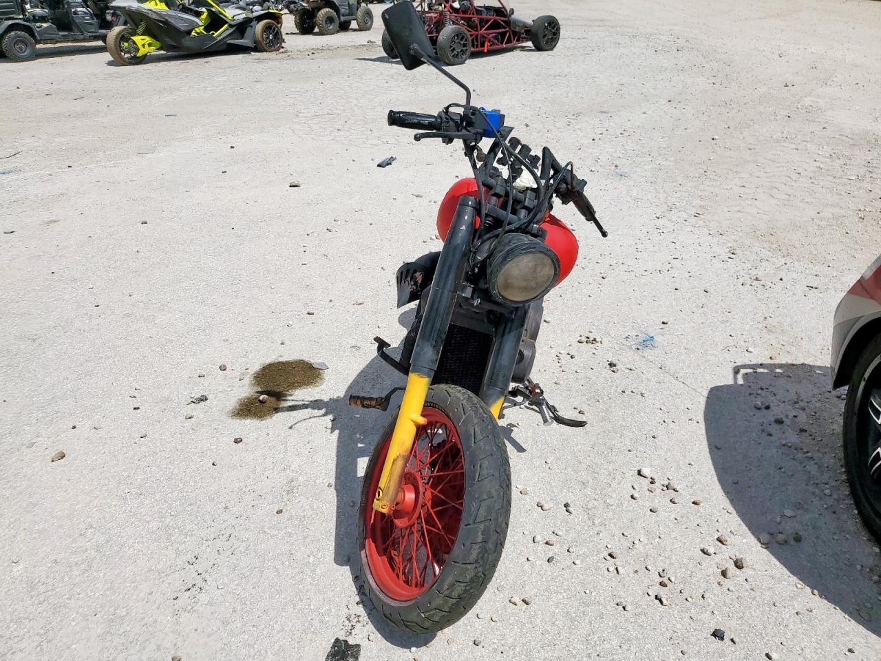 2006 Honda Motorcycle - Image 2