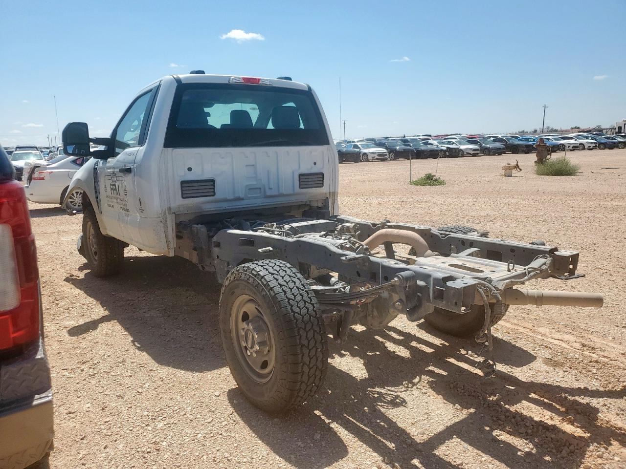 2023 Ford F350 Super Duty - Фото 2