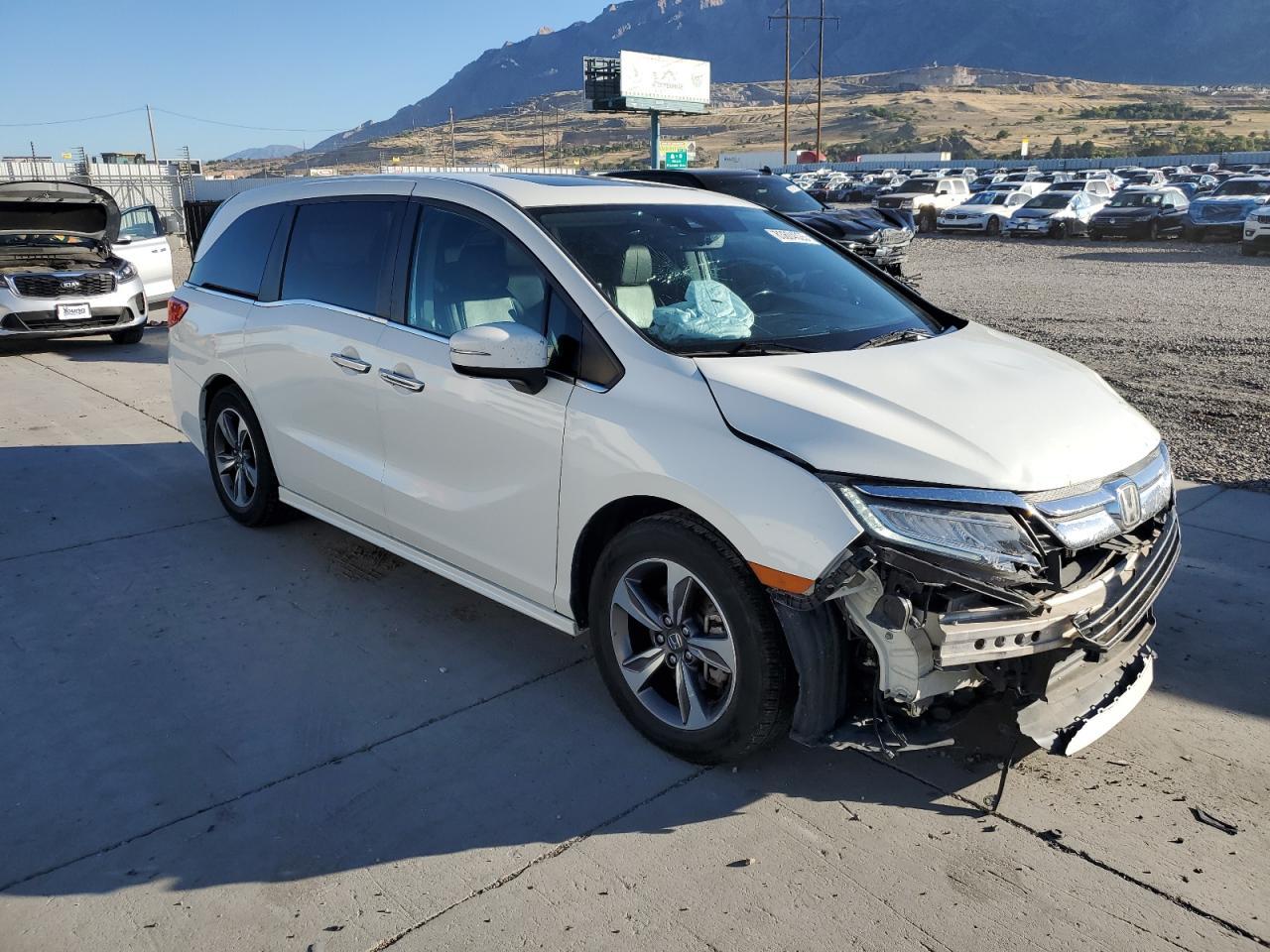 2019 Honda Odyssey Touring - Фото 4
